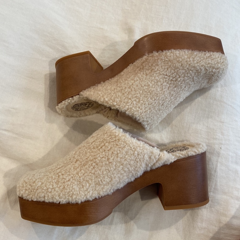 BNWB Awesome VINCE CAMUTO “Rimindel” Shearling Clog 7.5